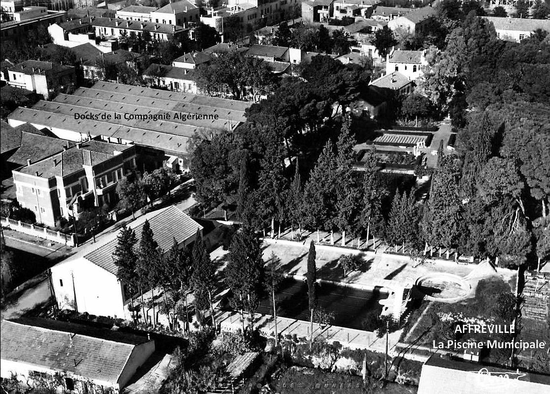 Affreville - La Piscine municiaple et les Docks de la Compagnie Algerienne.jpg